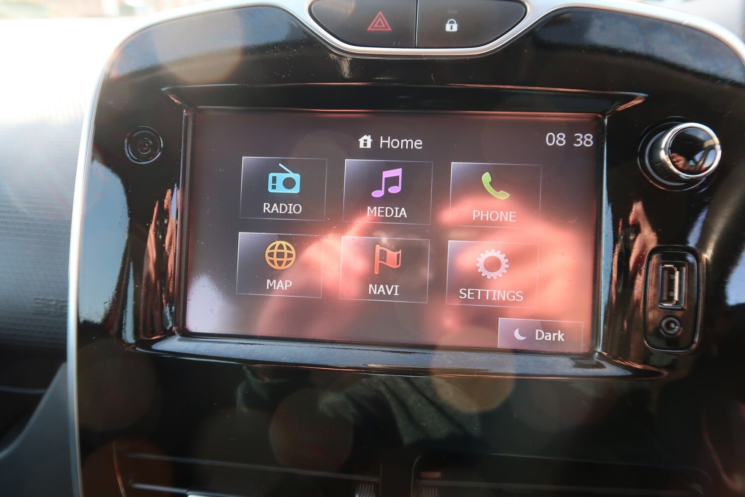 Used Renault Clio 2015 for sale - 77729576: Photo 39