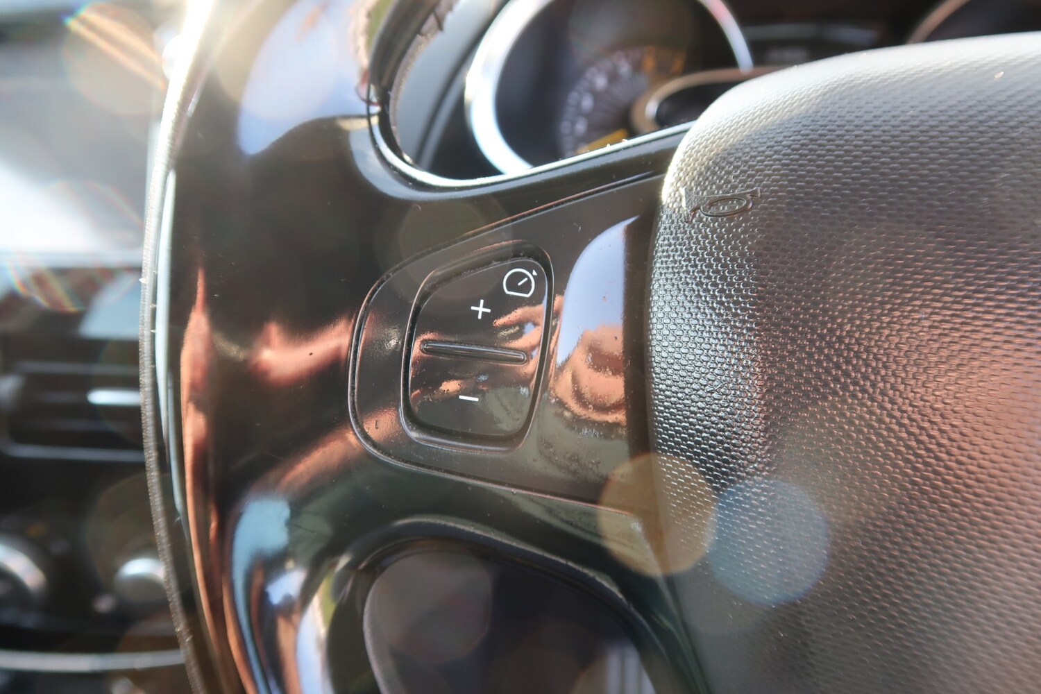 Used Renault Clio 2015 for sale - 77729576: Photo 47