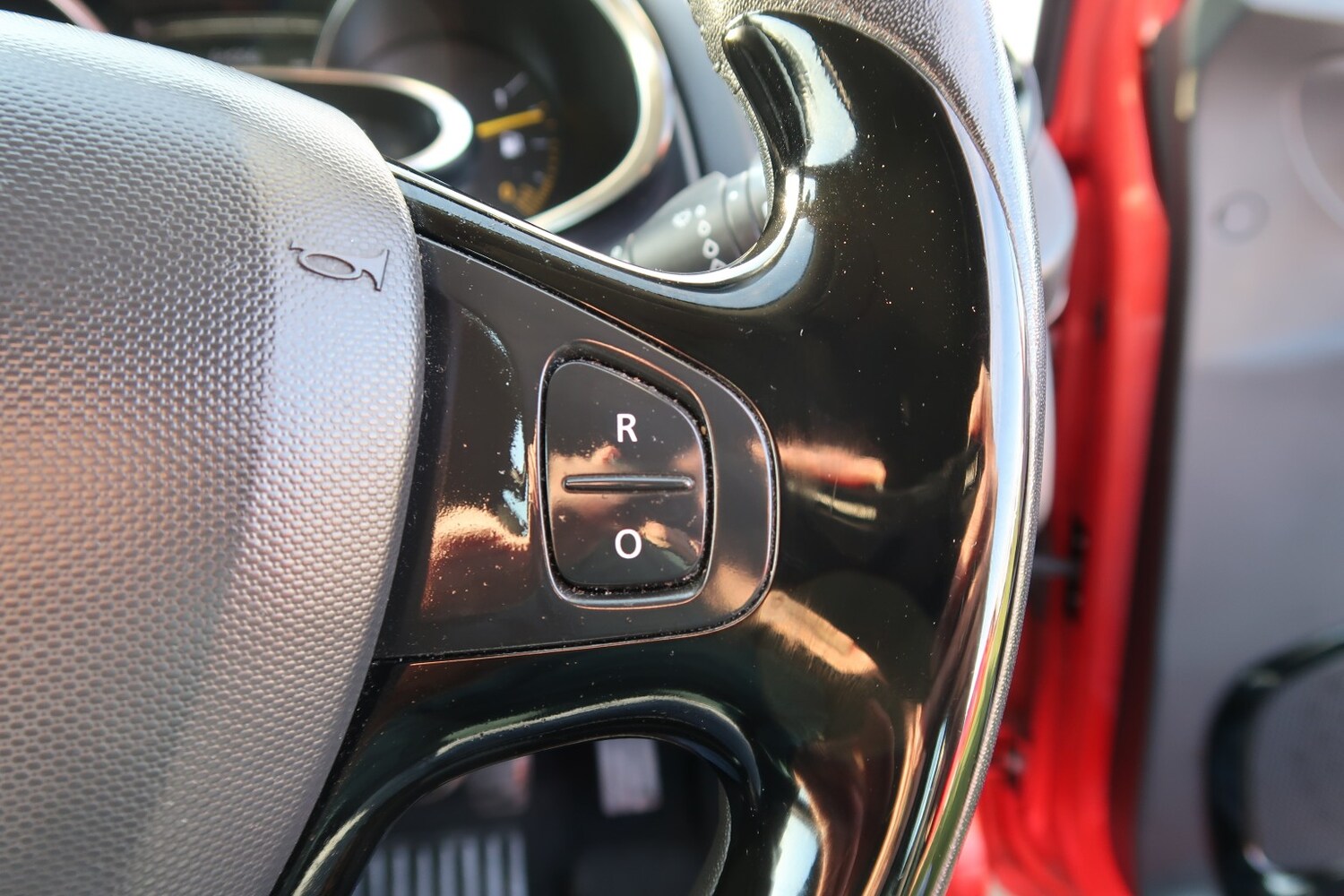 Used Renault Clio 2015 for sale - 77729576: Photo 48