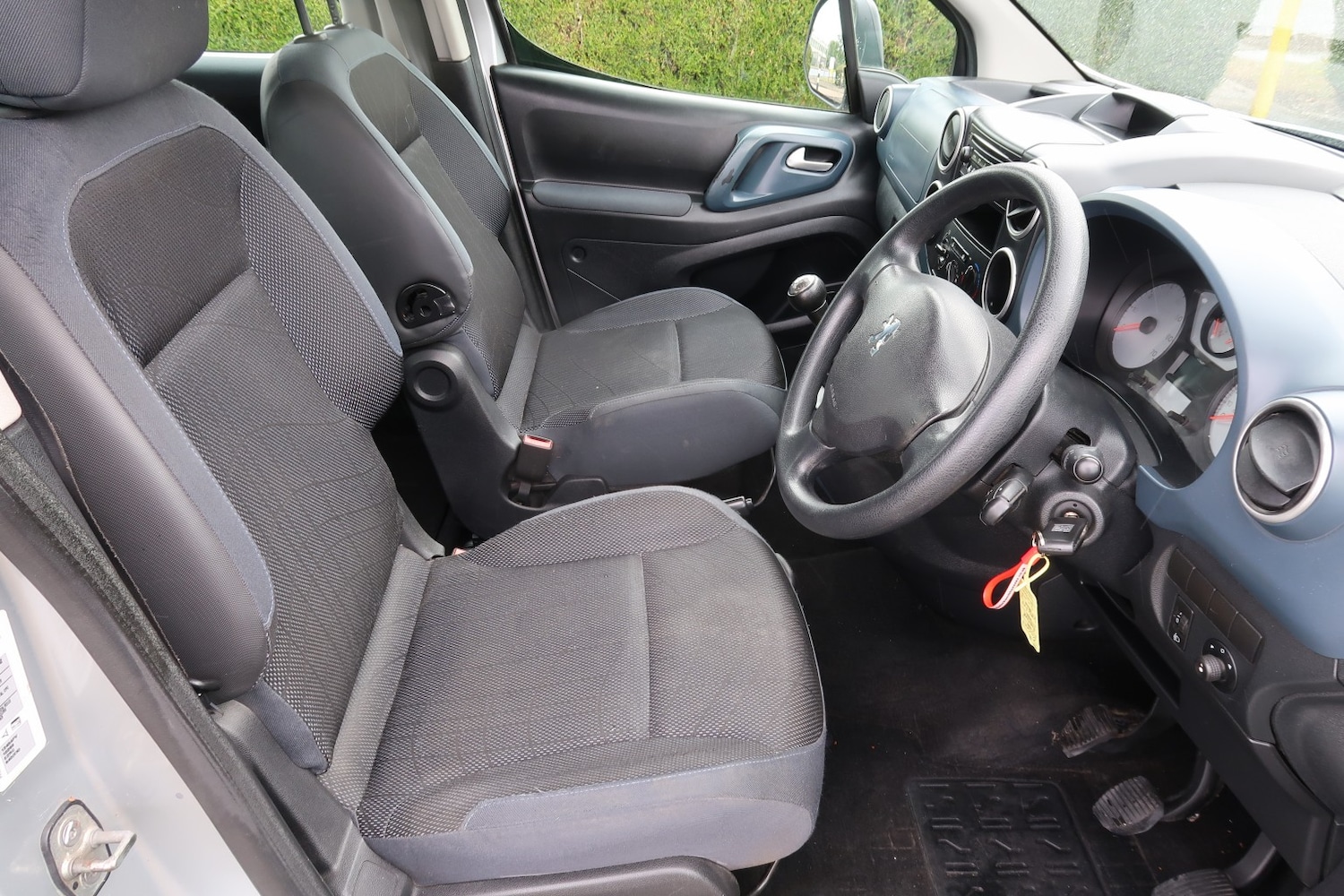 Used Peugeot Partner Tepee 2011 for sale - 77258596: Photo 24