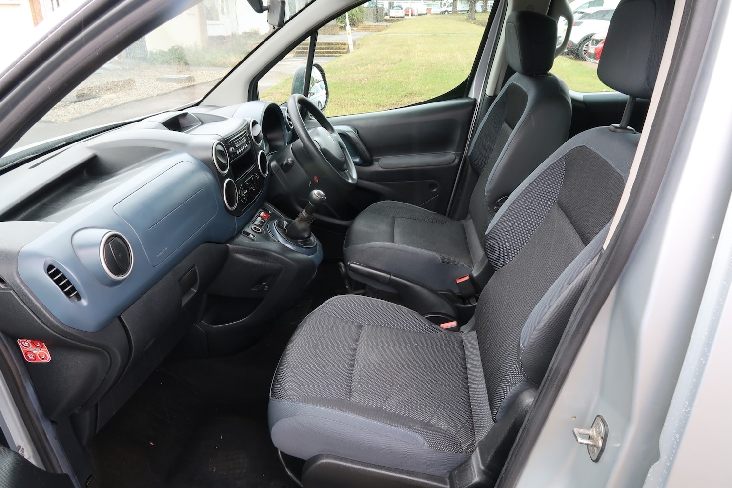 Used Peugeot Partner Tepee 2011 for sale - 77258596: Photo 27