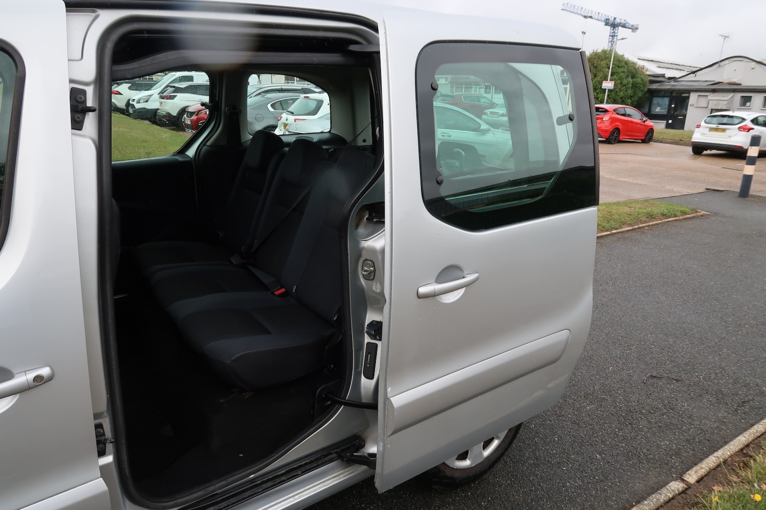 Used Peugeot Partner Tepee 2011 for sale - 77258596: Photo 28