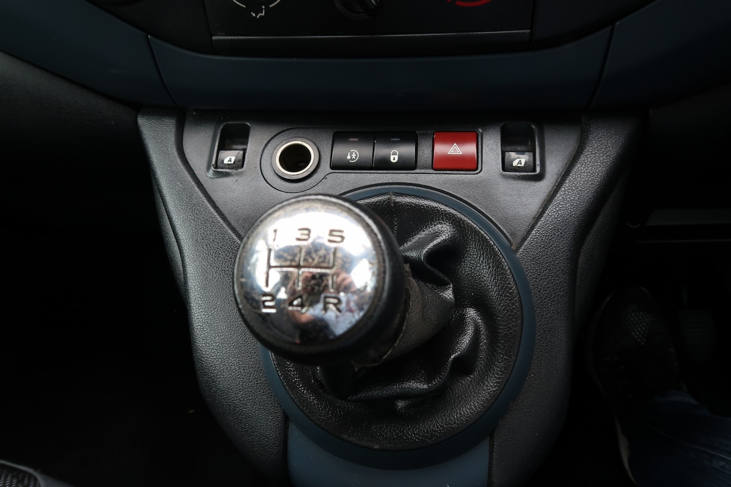 Used Peugeot Partner Tepee 2011 for sale - 77258596: Photo 36