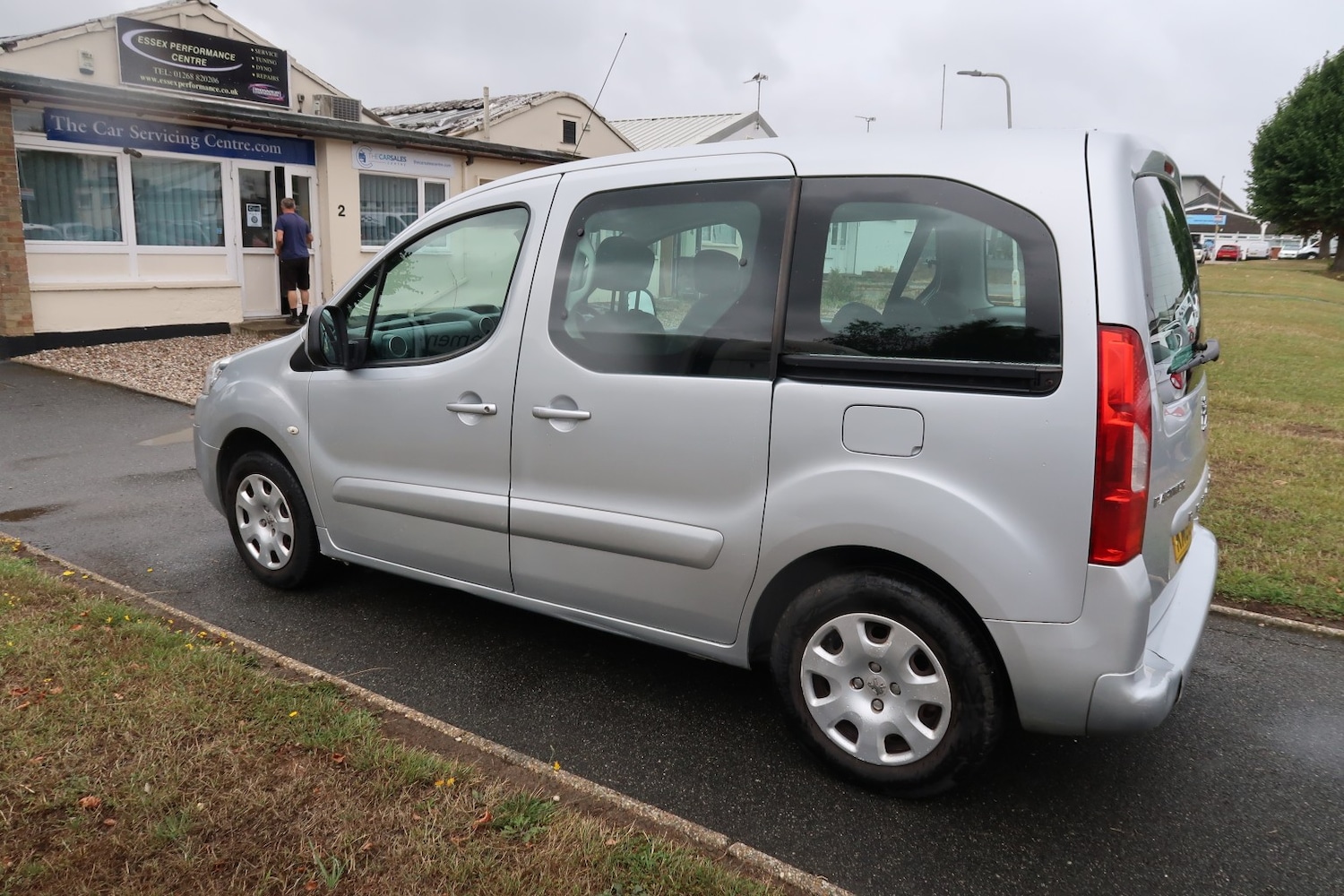 Used Peugeot Partner Tepee 2011 for sale - 77258596: Photo 9