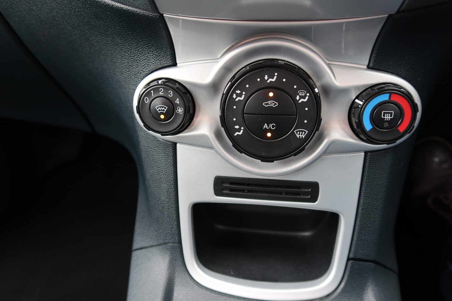 Used Ford Fiesta 2009 for sale - 77258597: Photo 37