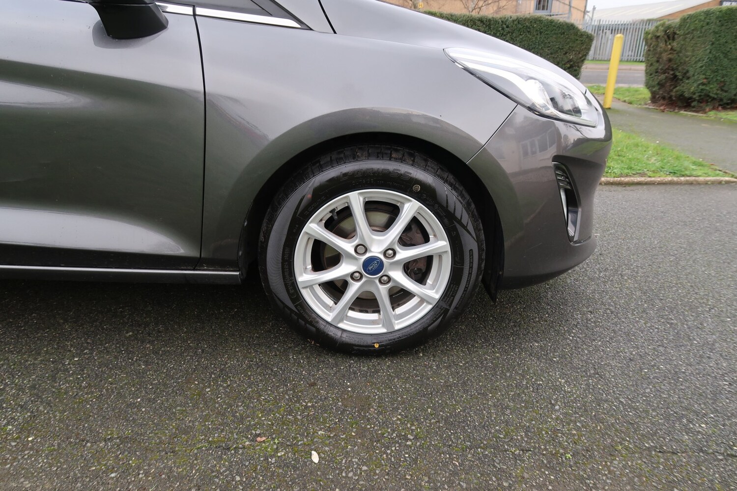 Used Ford Fiesta 2017 for sale - 77370659: Photo 17