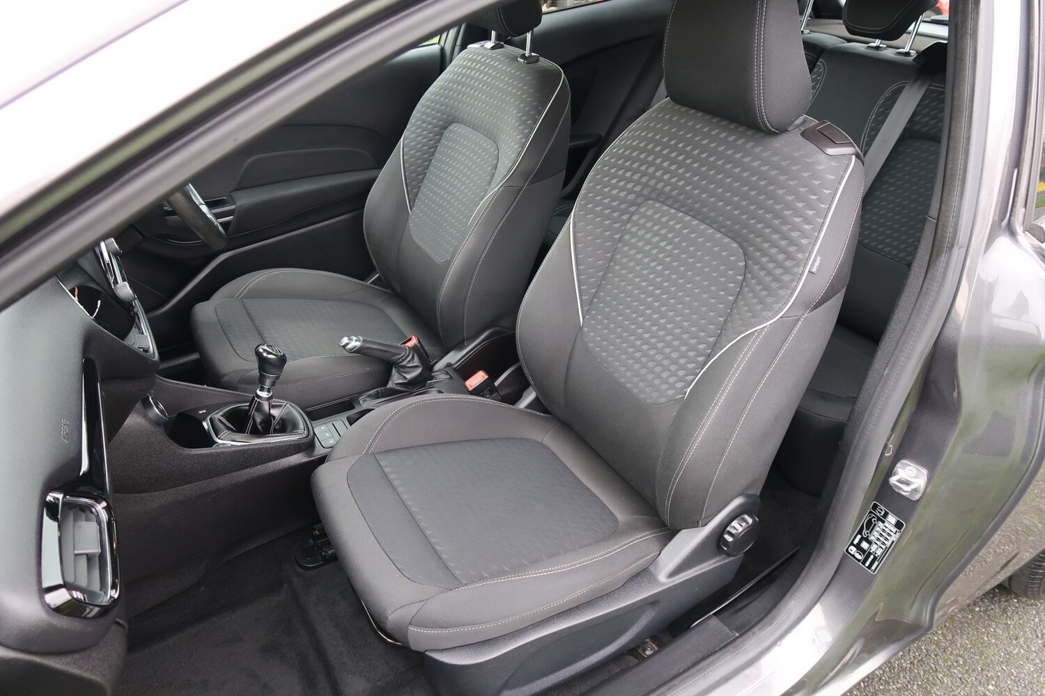 Used Ford Fiesta 2017 for sale - 77370659: Photo 26