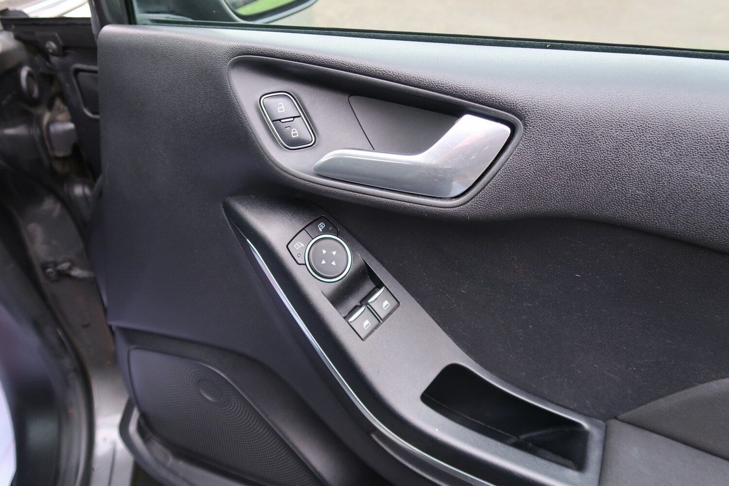 Used Ford Fiesta 2017 for sale - 77370659: Photo 31