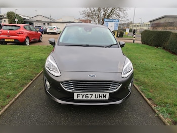 Used Ford Fiesta 2017 for sale - 77370659: Photo