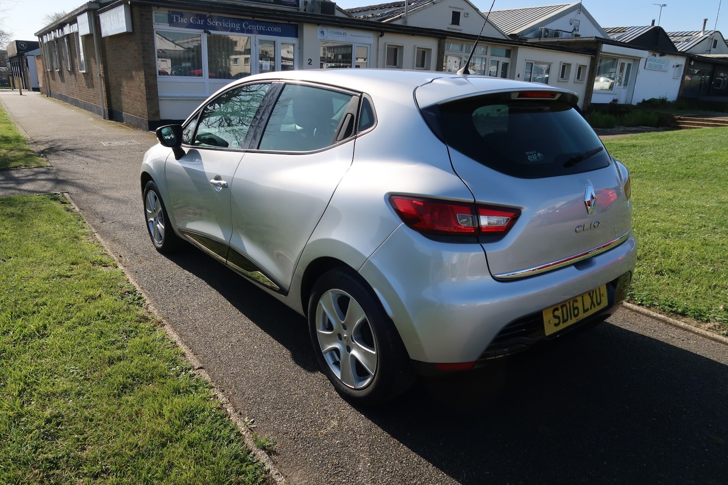 Used Renault Clio 2016 for sale - 77807114: Photo 11