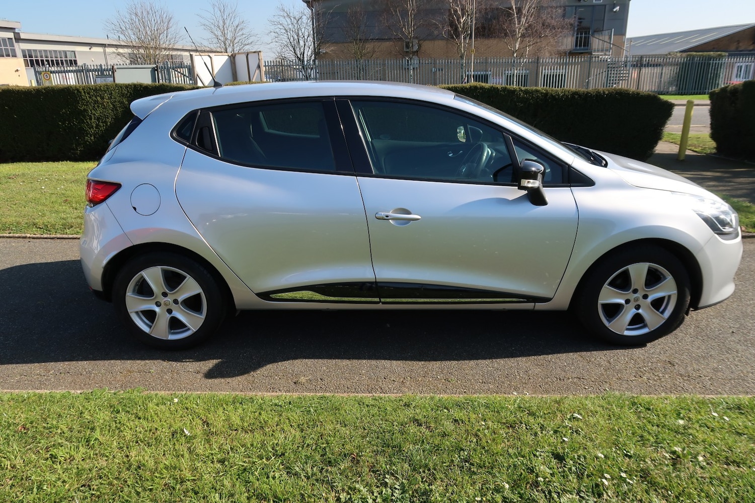 Used Renault Clio 2016 for sale - 77807114: Photo 16