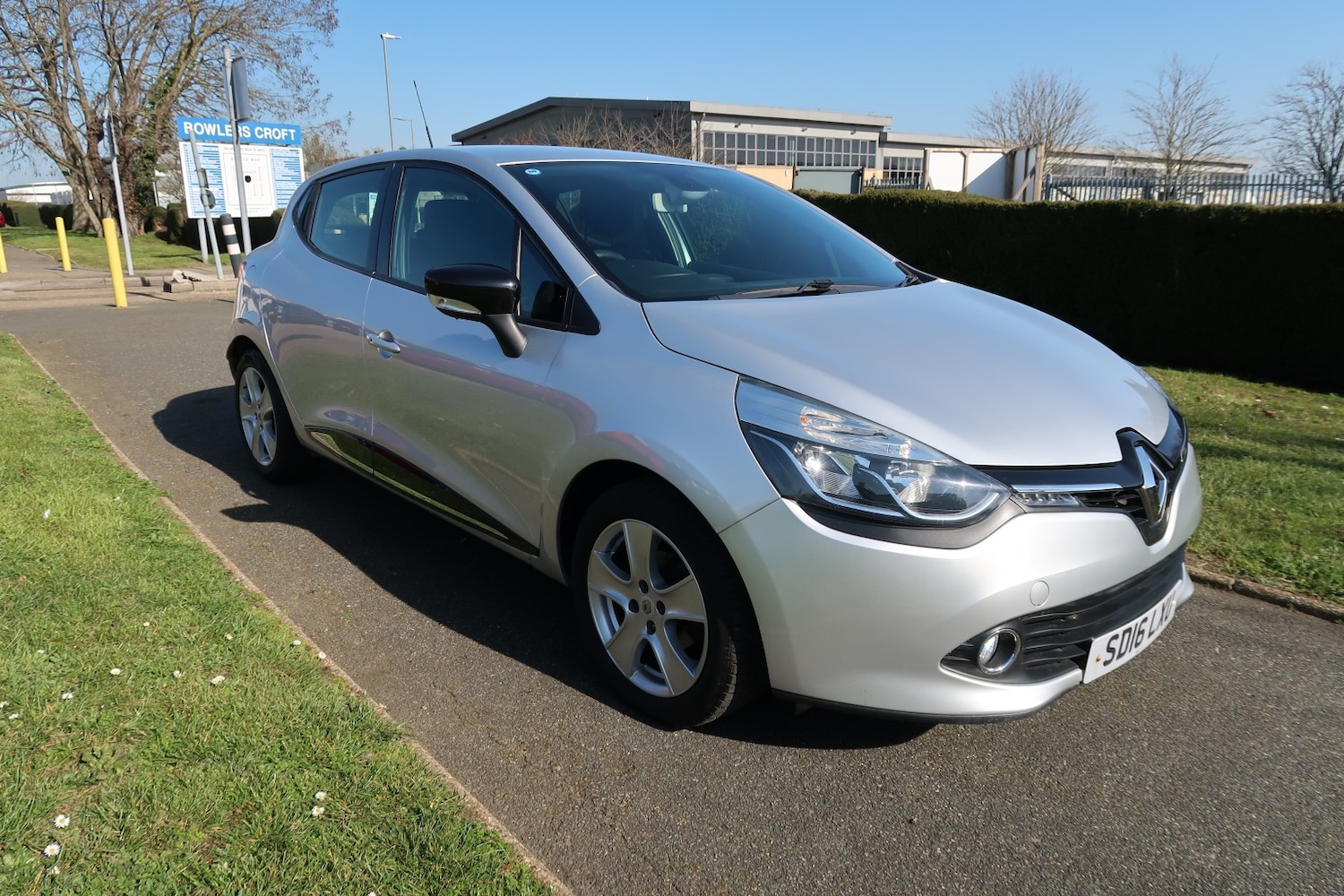Used Renault Clio 2016 for sale - 77807114: Photo 2