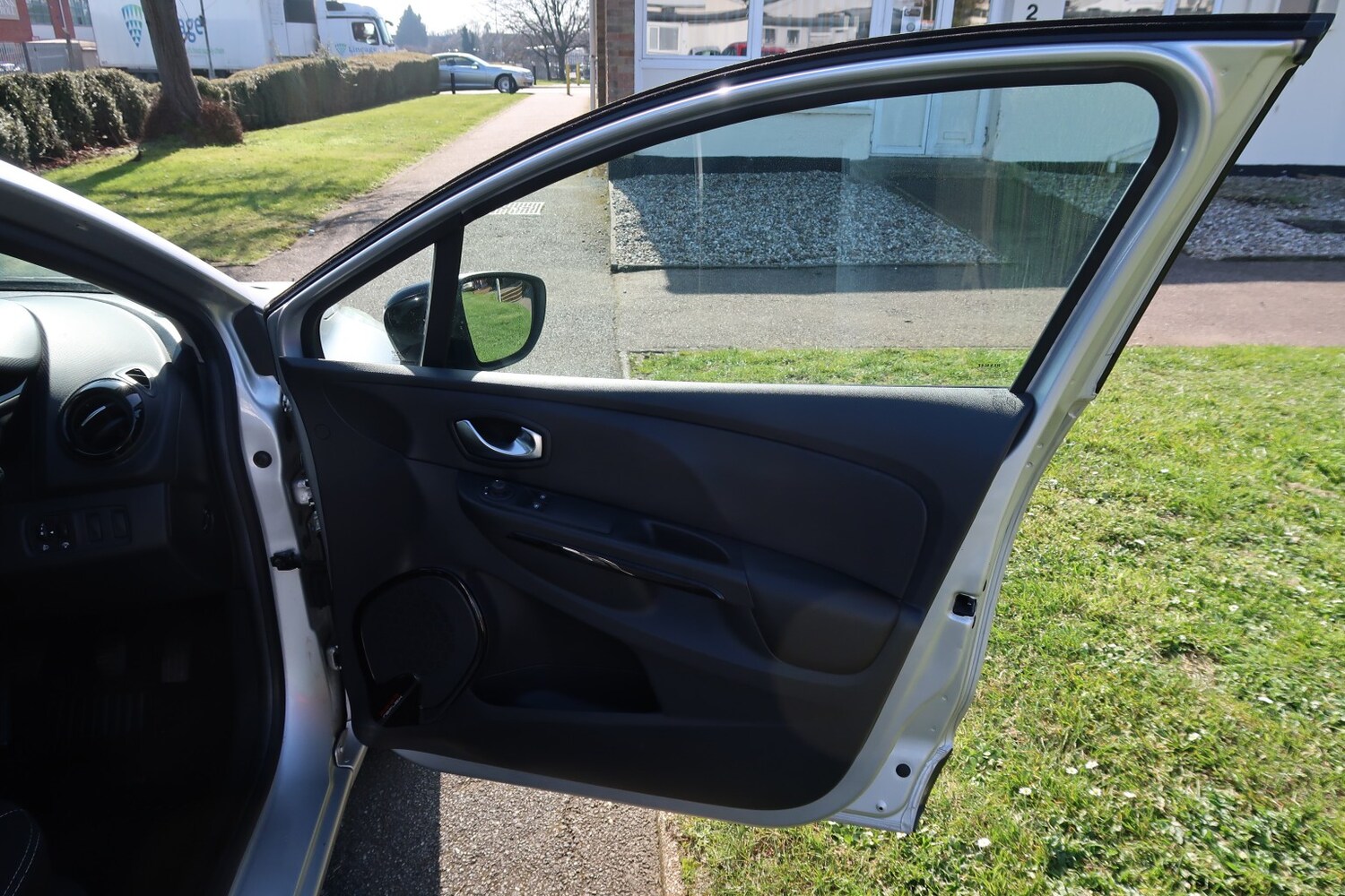 Used Renault Clio 2016 for sale - 77807114: Photo 21