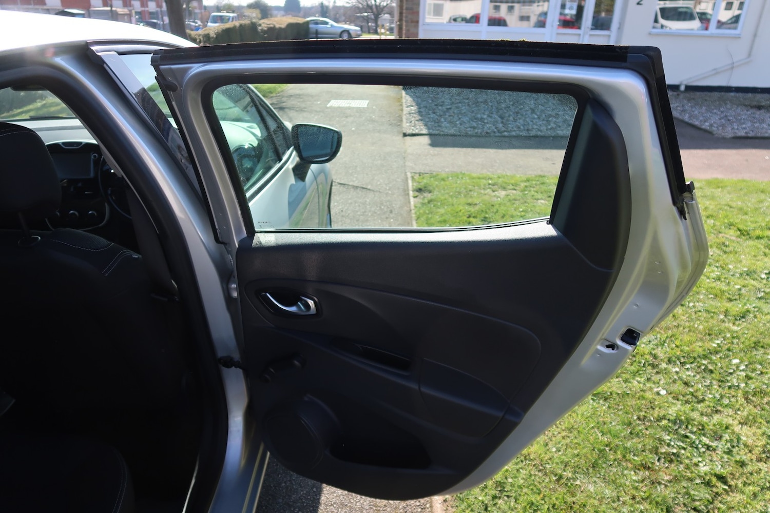 Used Renault Clio 2016 for sale - 77807114: Photo 29