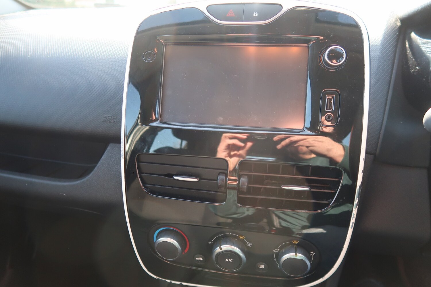 Used Renault Clio 2016 for sale - 77807114: Photo 46