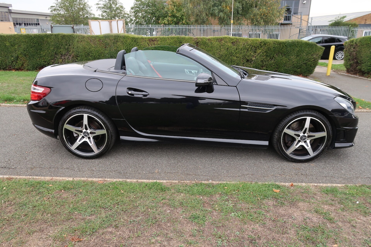 Used Mercedes-Benz SLK 2012 for sale - 76037340: Photo 16