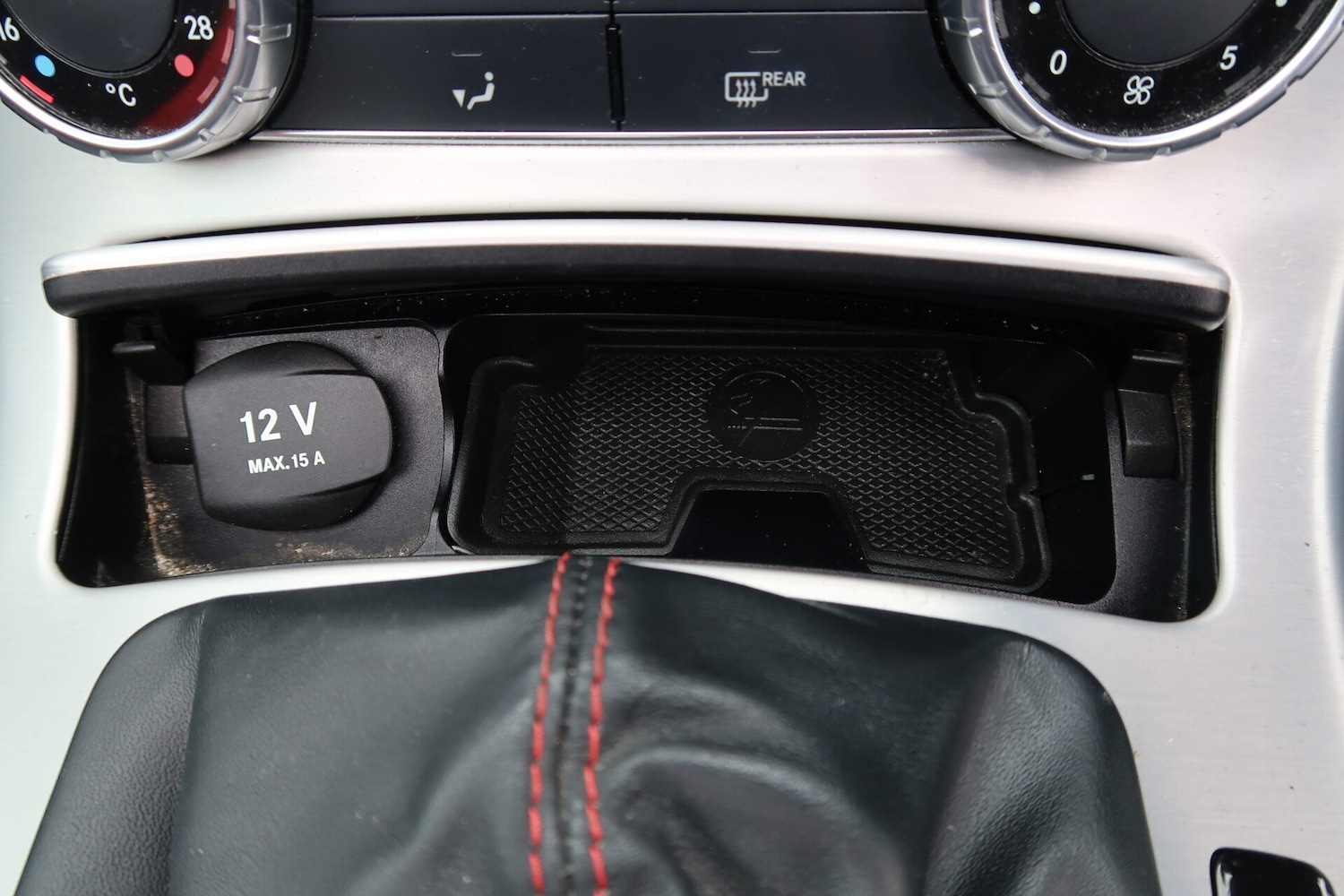 Used Mercedes-Benz SLK 2012 for sale - 76037340: Photo 38