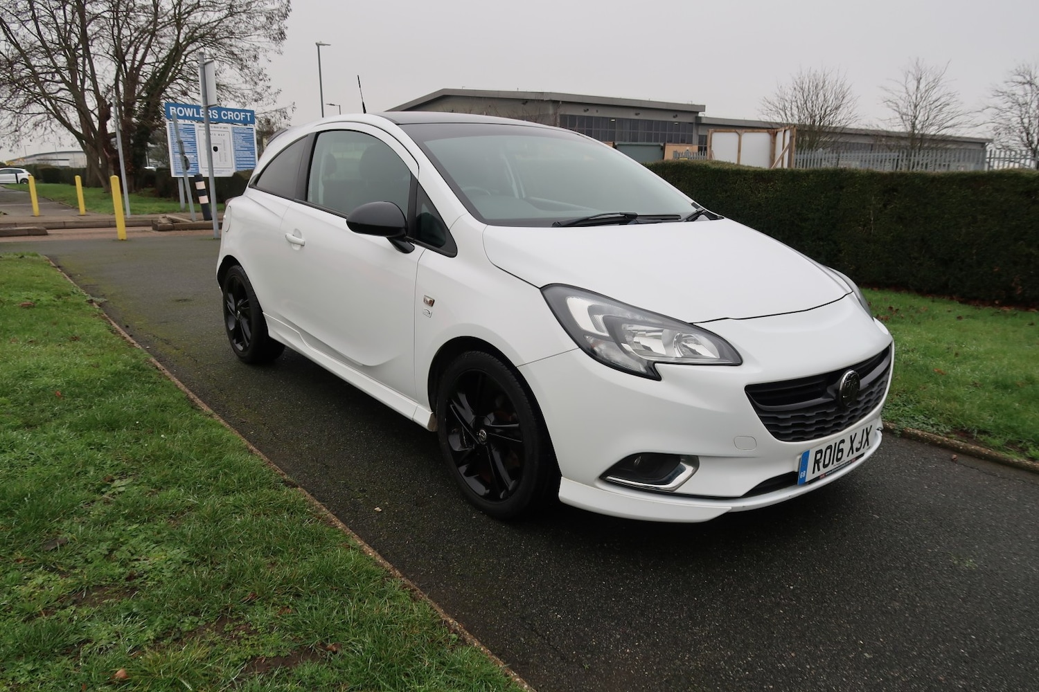 Used Vauxhall Corsa 2016 for sale - 77258599: Photo 2