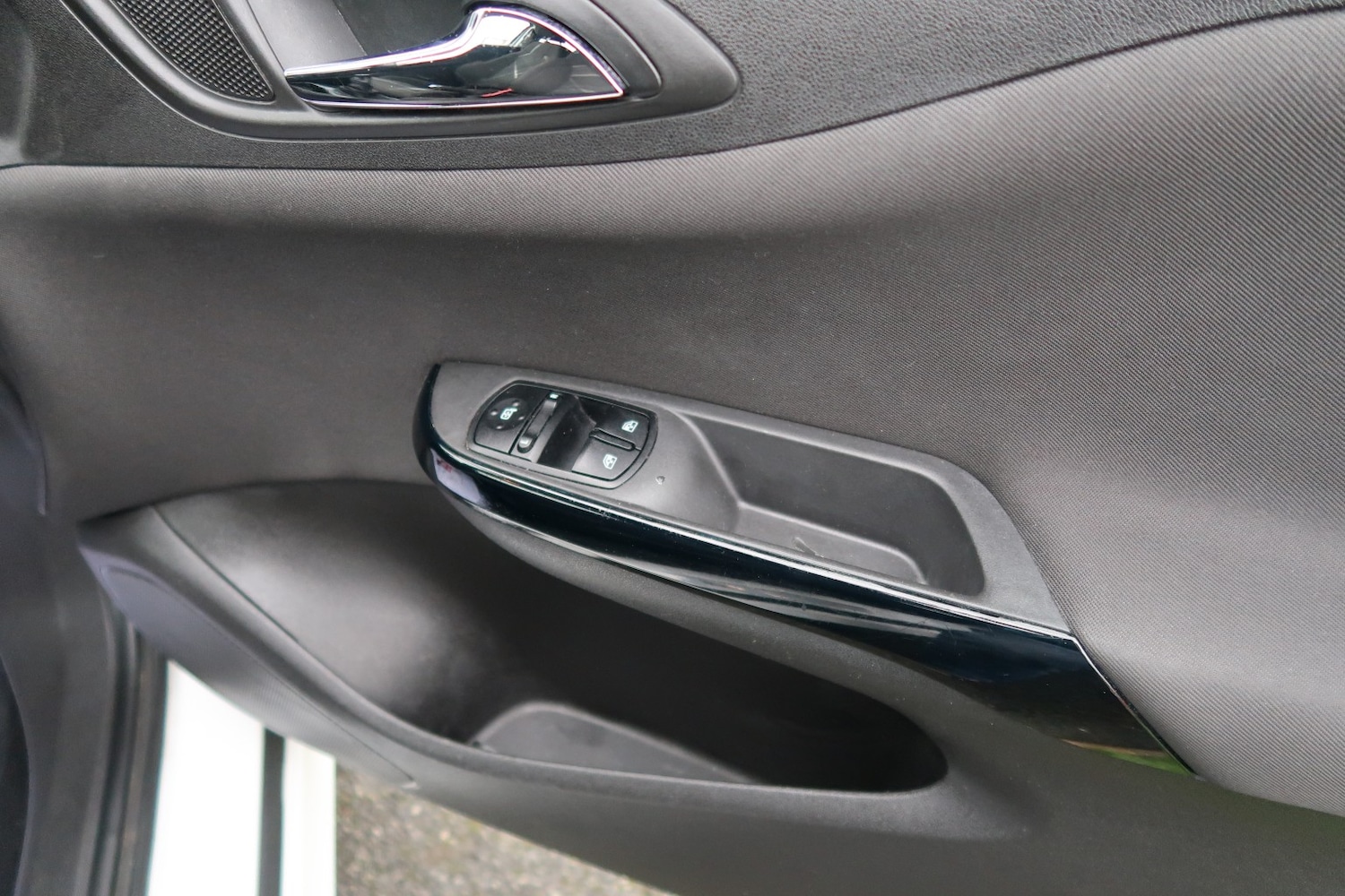 Used Vauxhall Corsa 2016 for sale - 77258599: Photo 31