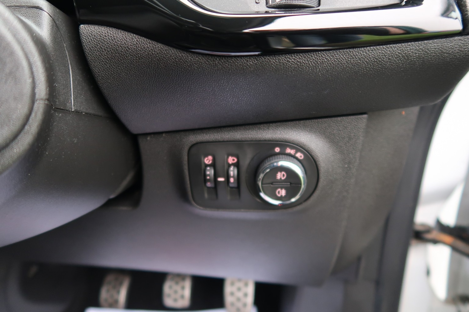 Used Vauxhall Corsa 2016 for sale - 77258599: Photo 32