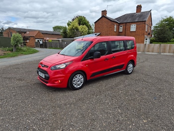 Used Ford Grand Tourneo Connect 2017 for sale - 78641309: Photo