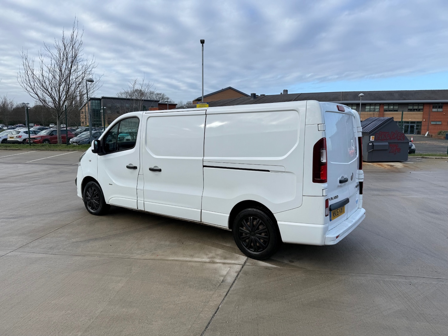 Used Vauxhall Vivaro 2016 for sale - 77354080: Photo 5