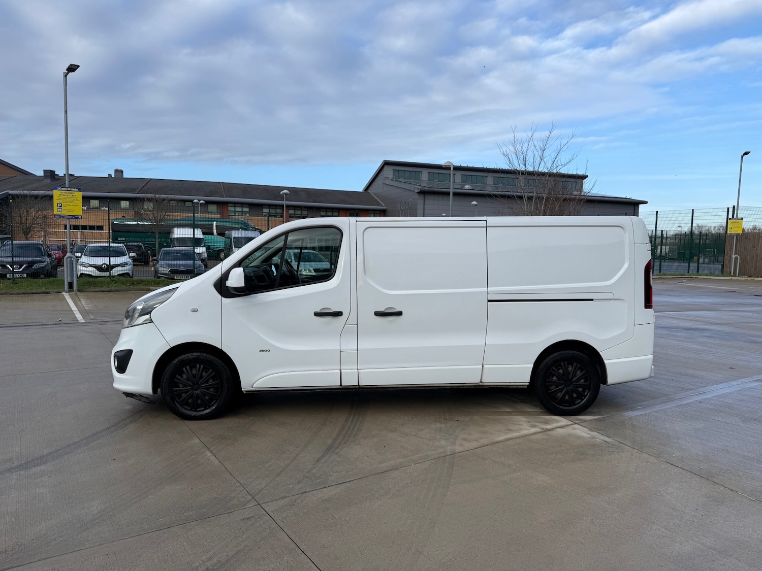 Used Vauxhall Vivaro 2016 for sale - 77354080: Photo 6