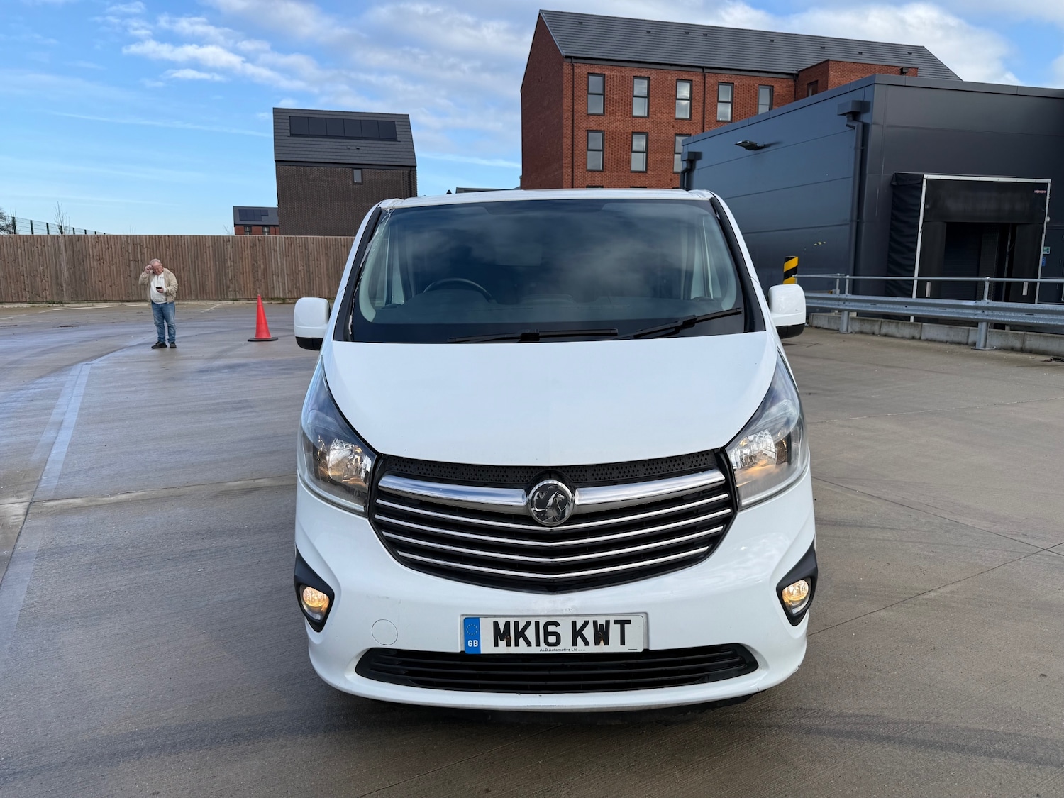 Used Vauxhall Vivaro 2016 for sale - 77354080: Photo 8