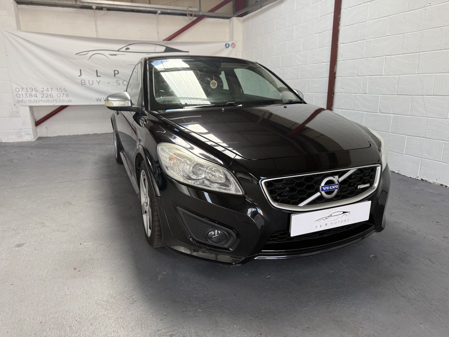 Used Volvo C30 2011 for sale - 76142690: Photo 1