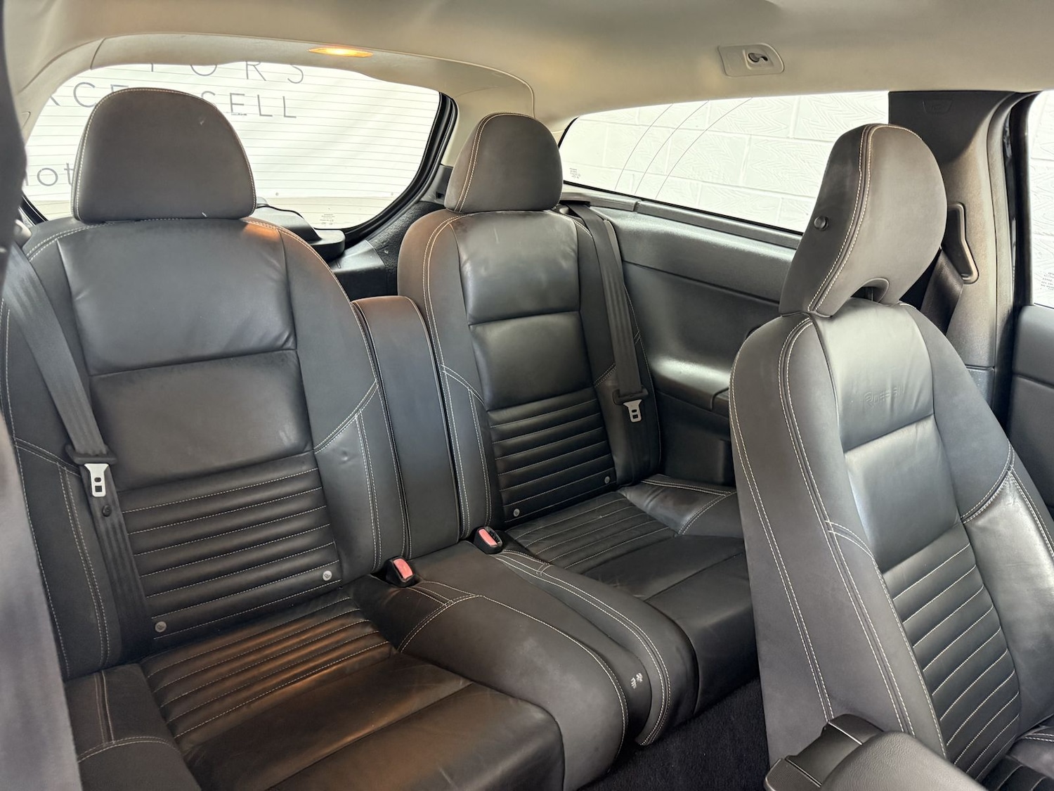 Used Volvo C30 2011 for sale - 76142690: Photo 8