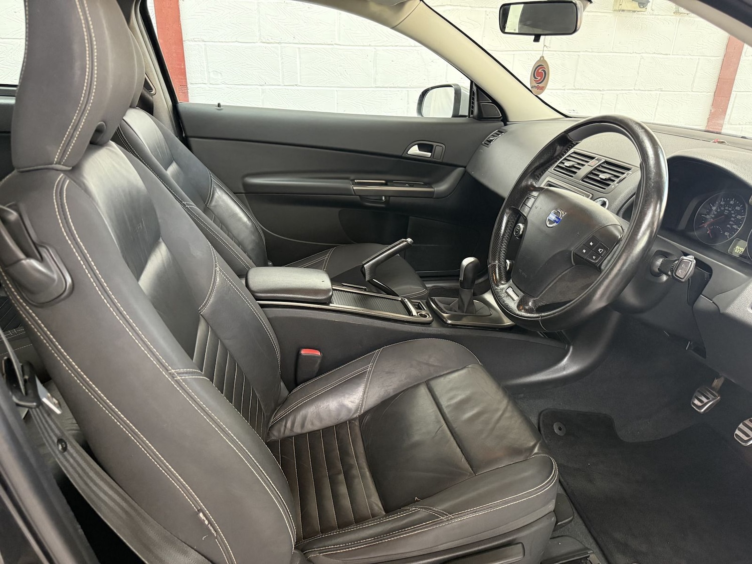 Used Volvo C30 2011 for sale - 76142690: Photo 9