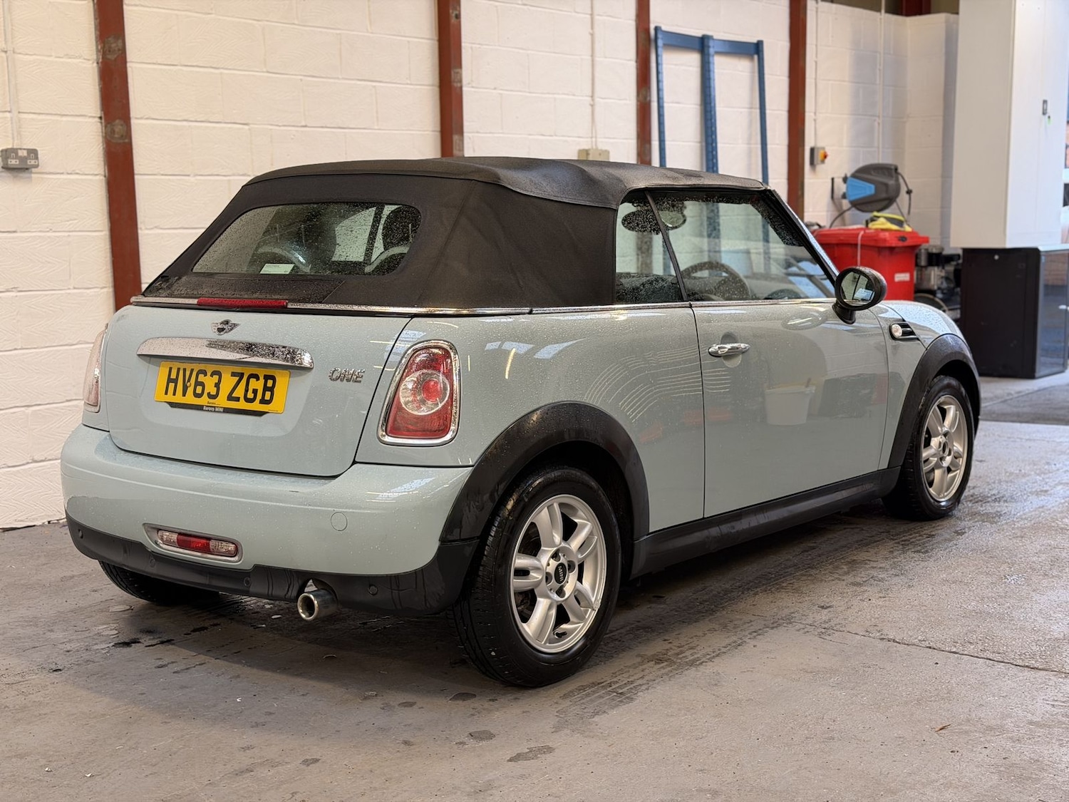 Used MINI Convertible 2013 for sale - 77539952: Photo 4