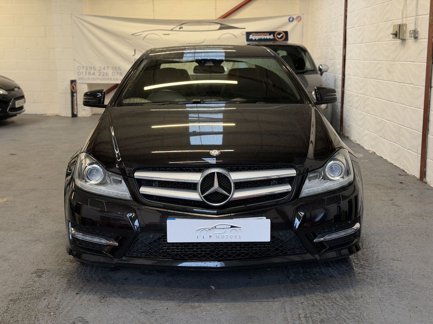 Used Mercedes-Benz C Class 2015 for sale - 77539950: Photo 2