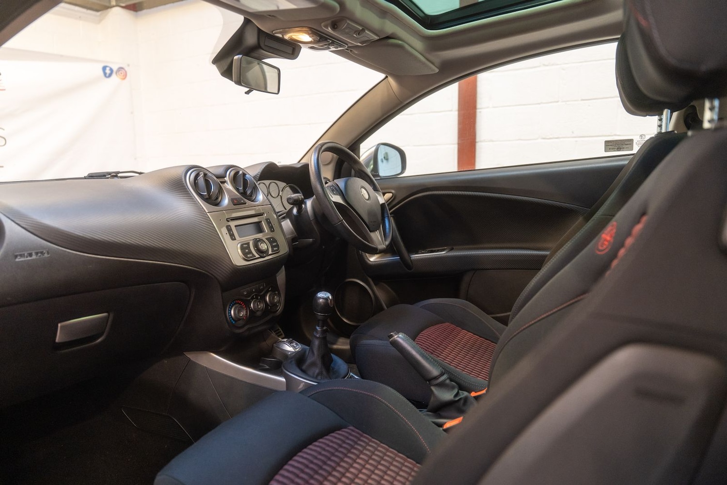 Used Alfa Romeo MiTo 2010 for sale - 76528840: Photo 18