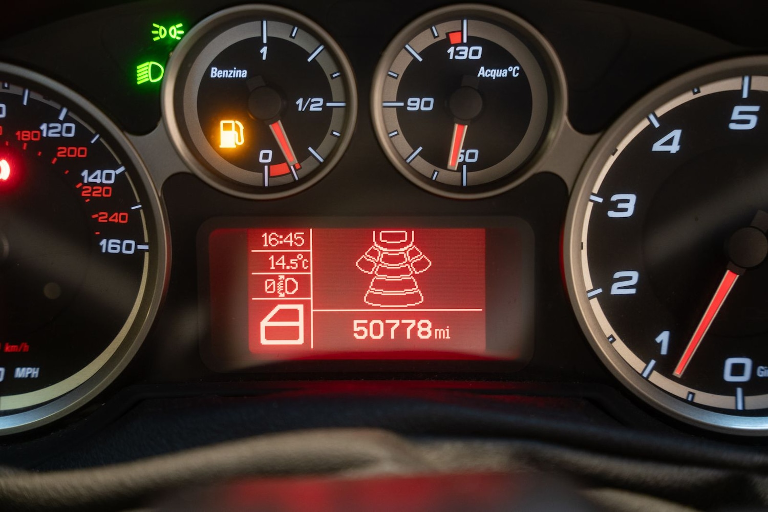 Used Alfa Romeo MiTo 2010 for sale - 76528840: Photo 38