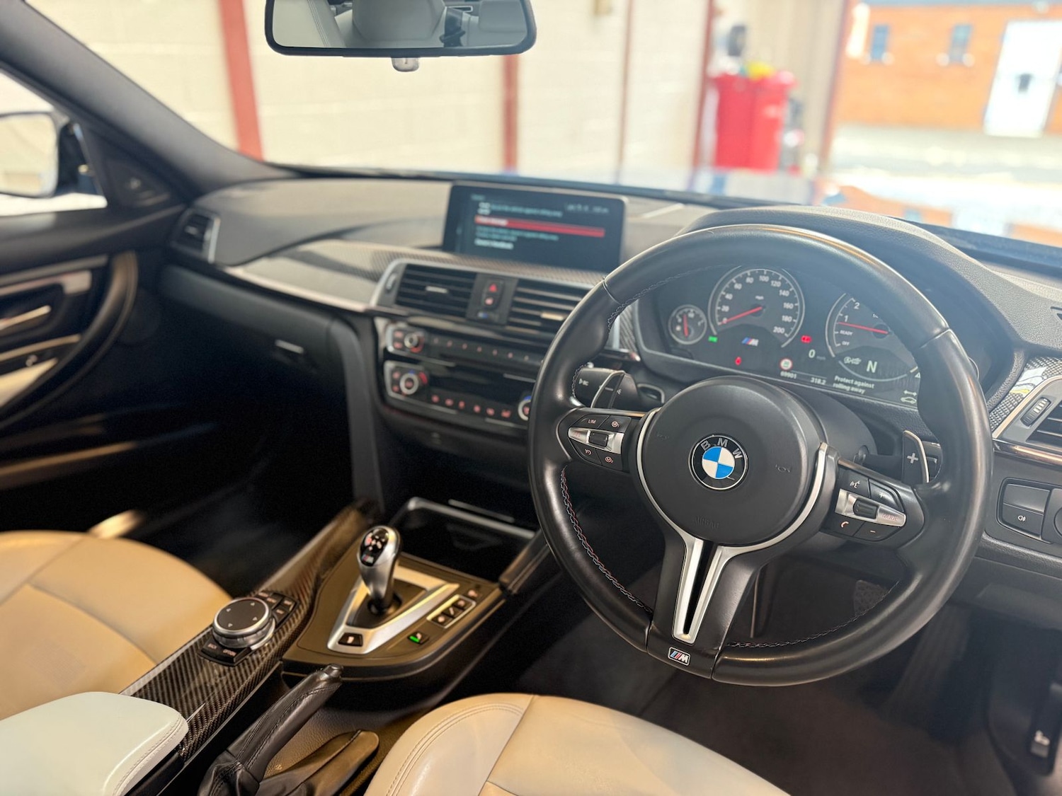 Used BMW 3 Series 2016 for sale - 76180220: Photo 10