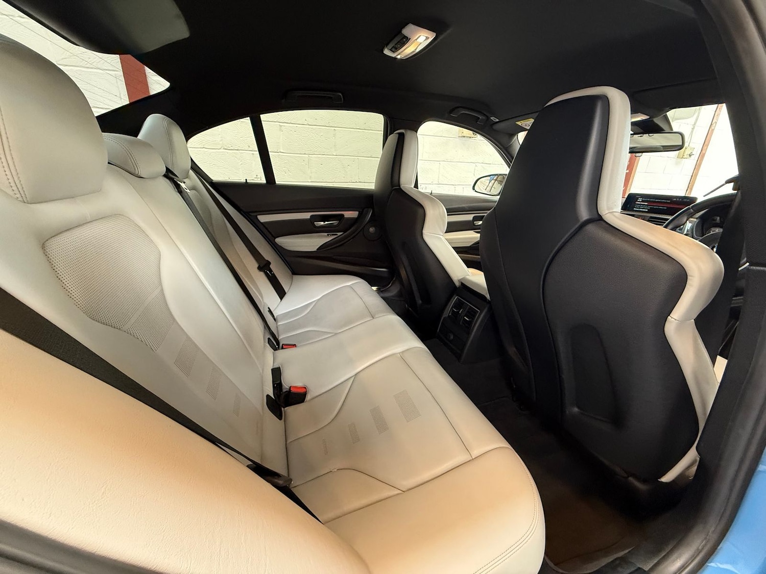Used BMW 3 Series 2016 for sale - 76180220: Photo 12