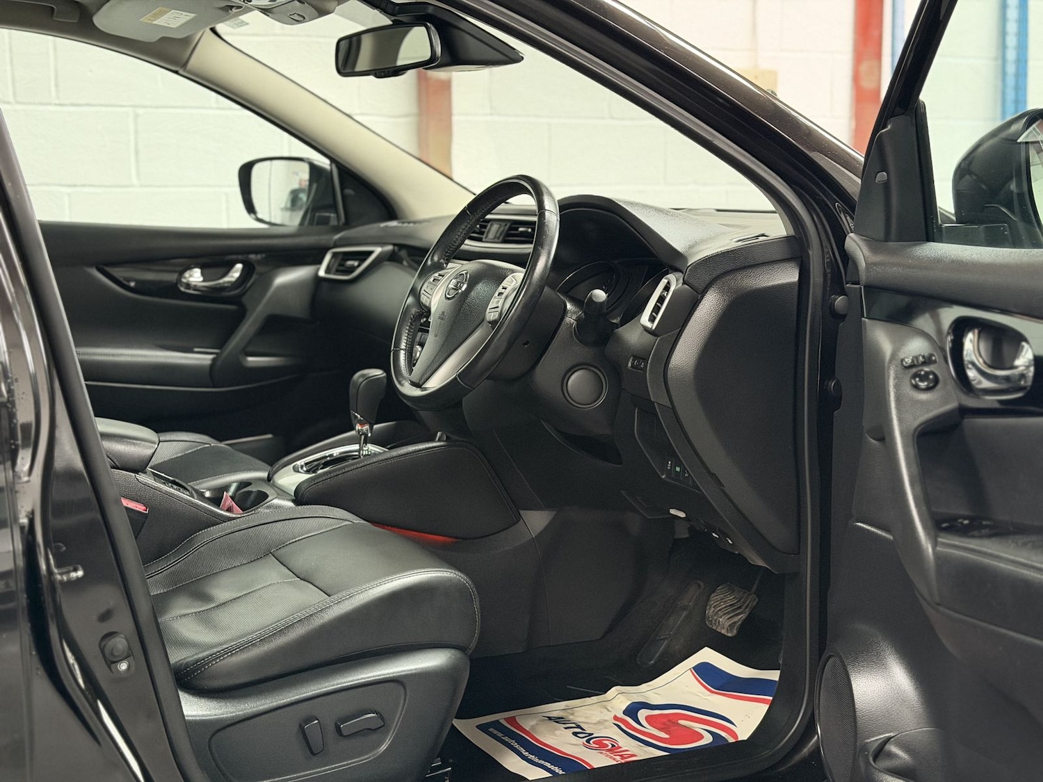 Used Nissan Qashqai 2017 for sale - 77512743: Photo 7