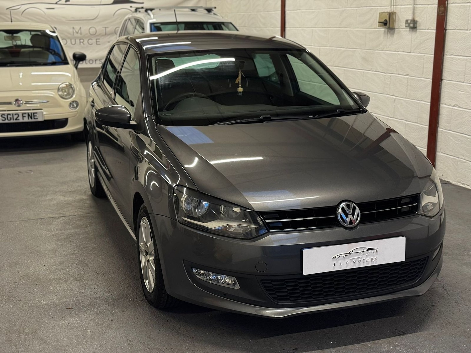 Used Volkswagen Polo 2011 for sale - 76285551: Photo 2