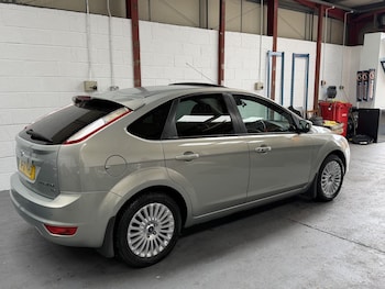 Used Ford Focus 2010 for sale - 78624519: Photo