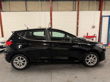 Used Ford Fiesta 2018 for sale - 77256590: Photo