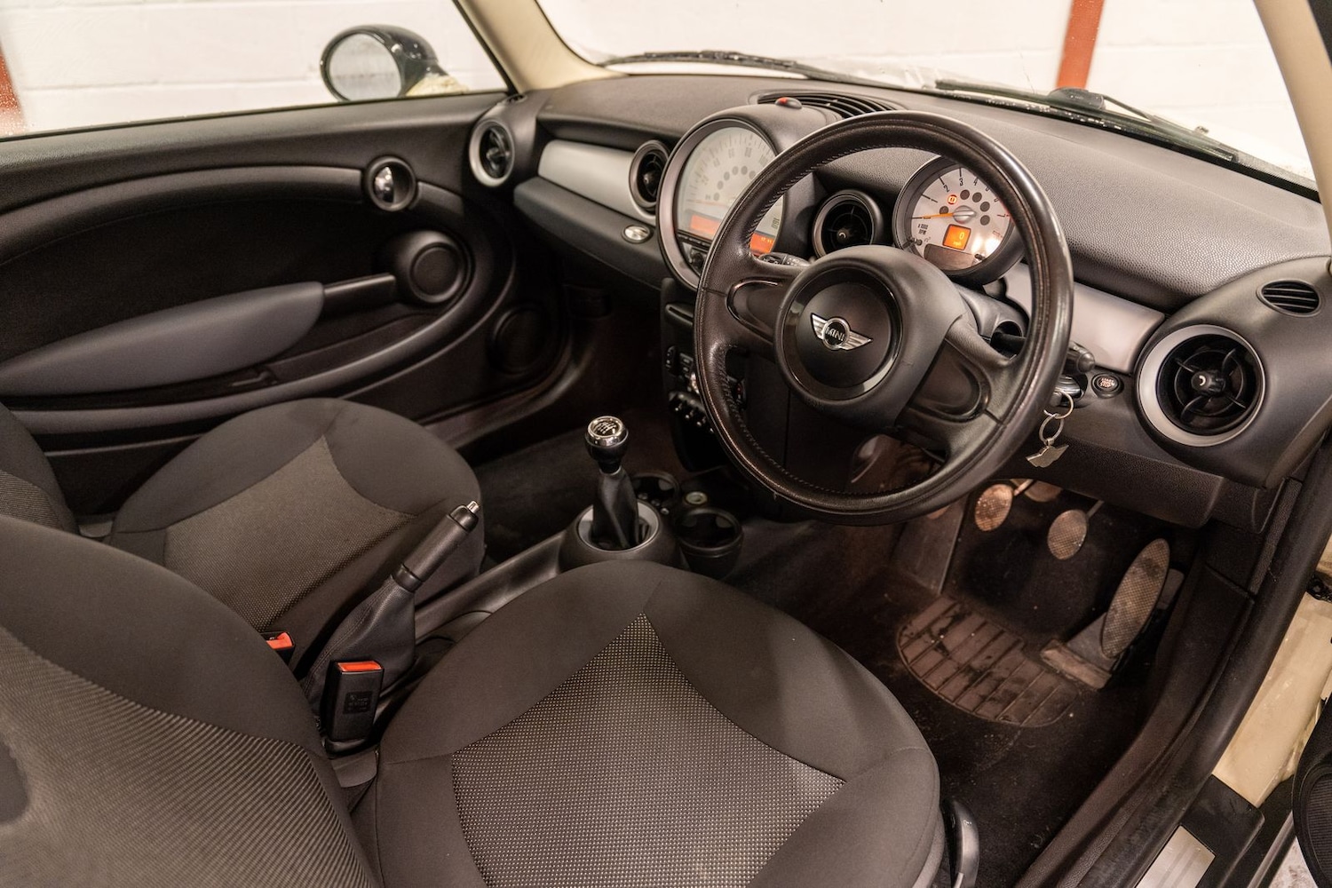 Used MINI Hatch 2011 for sale - 76635897: Photo 19