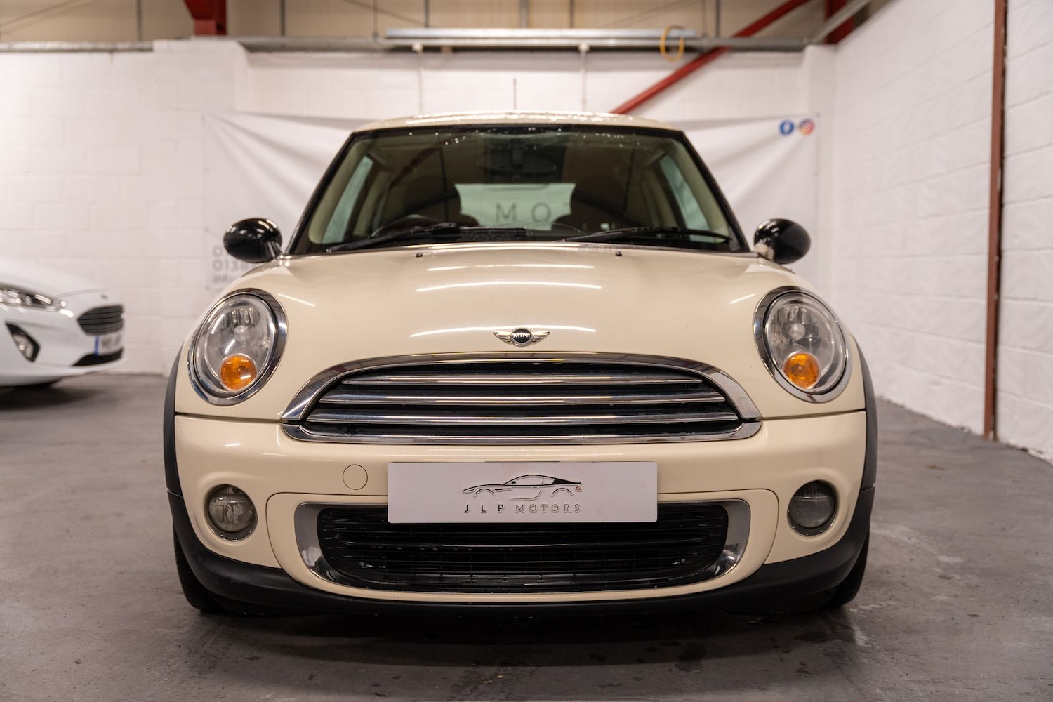 Used MINI Hatch 2011 for sale - 76635897: Photo 2