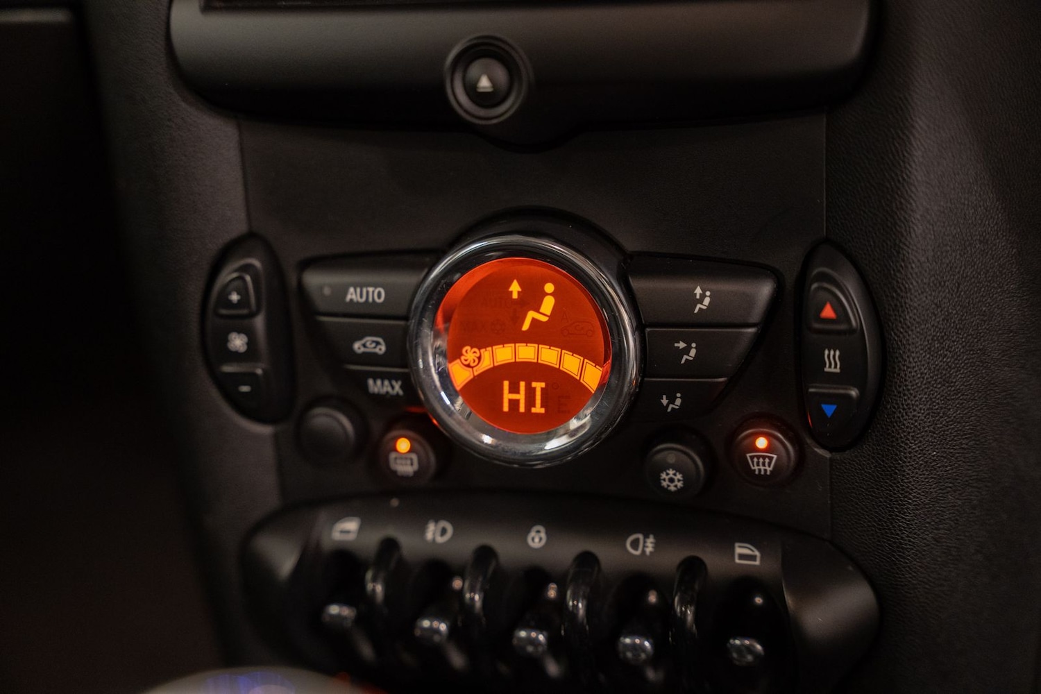 Used MINI Hatch 2011 for sale - 76635897: Photo 27