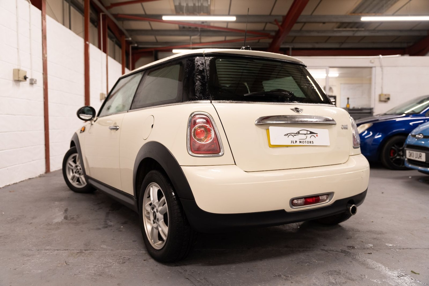 Used MINI Hatch 2011 for sale - 76635897: Photo 8