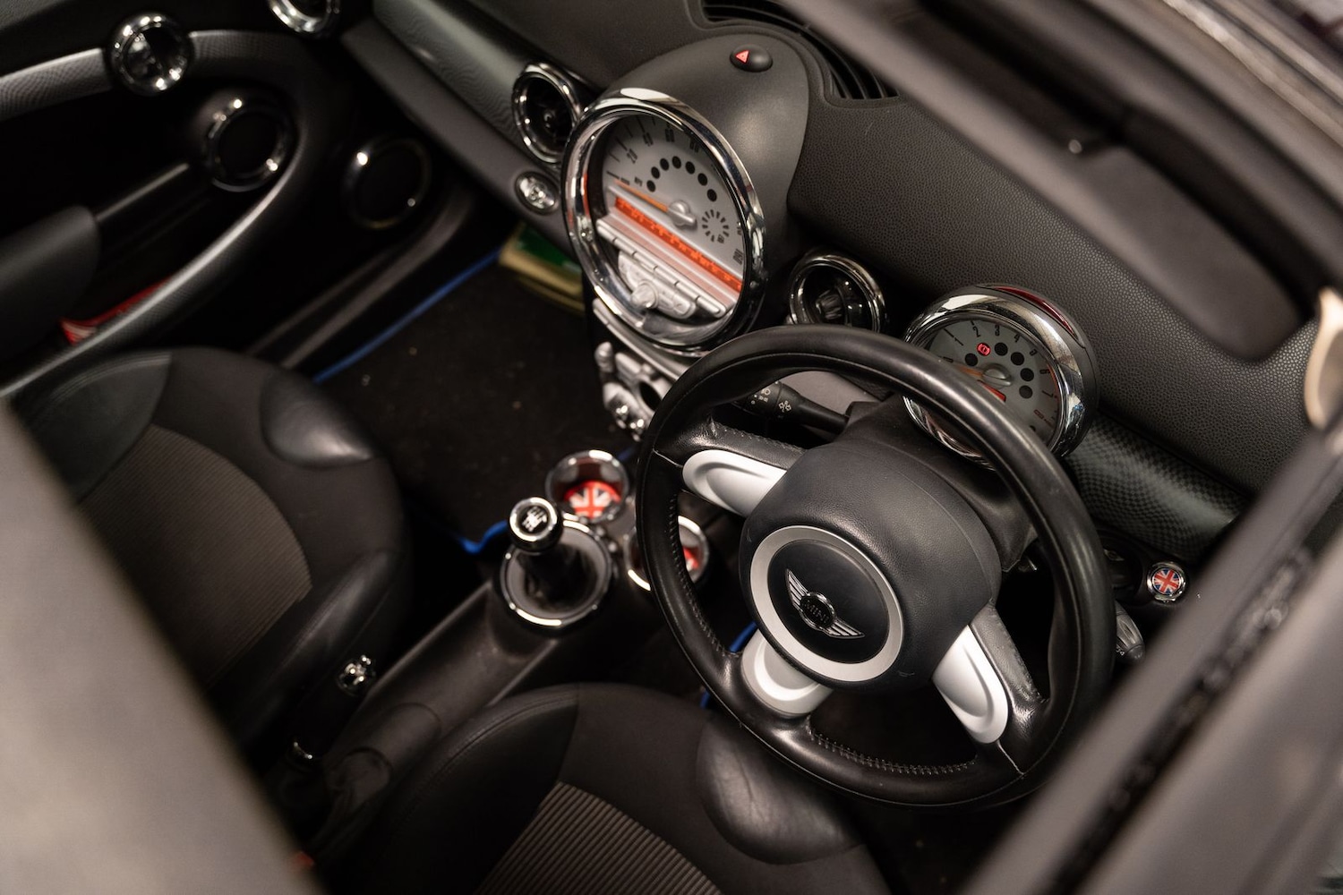 Used MINI Convertible 2010 for sale - 76635914: Photo 15