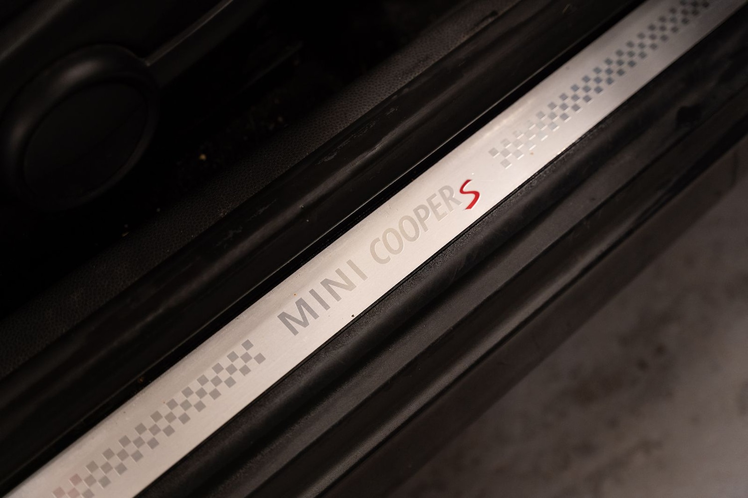 Used MINI Convertible 2010 for sale - 76635914: Photo 17