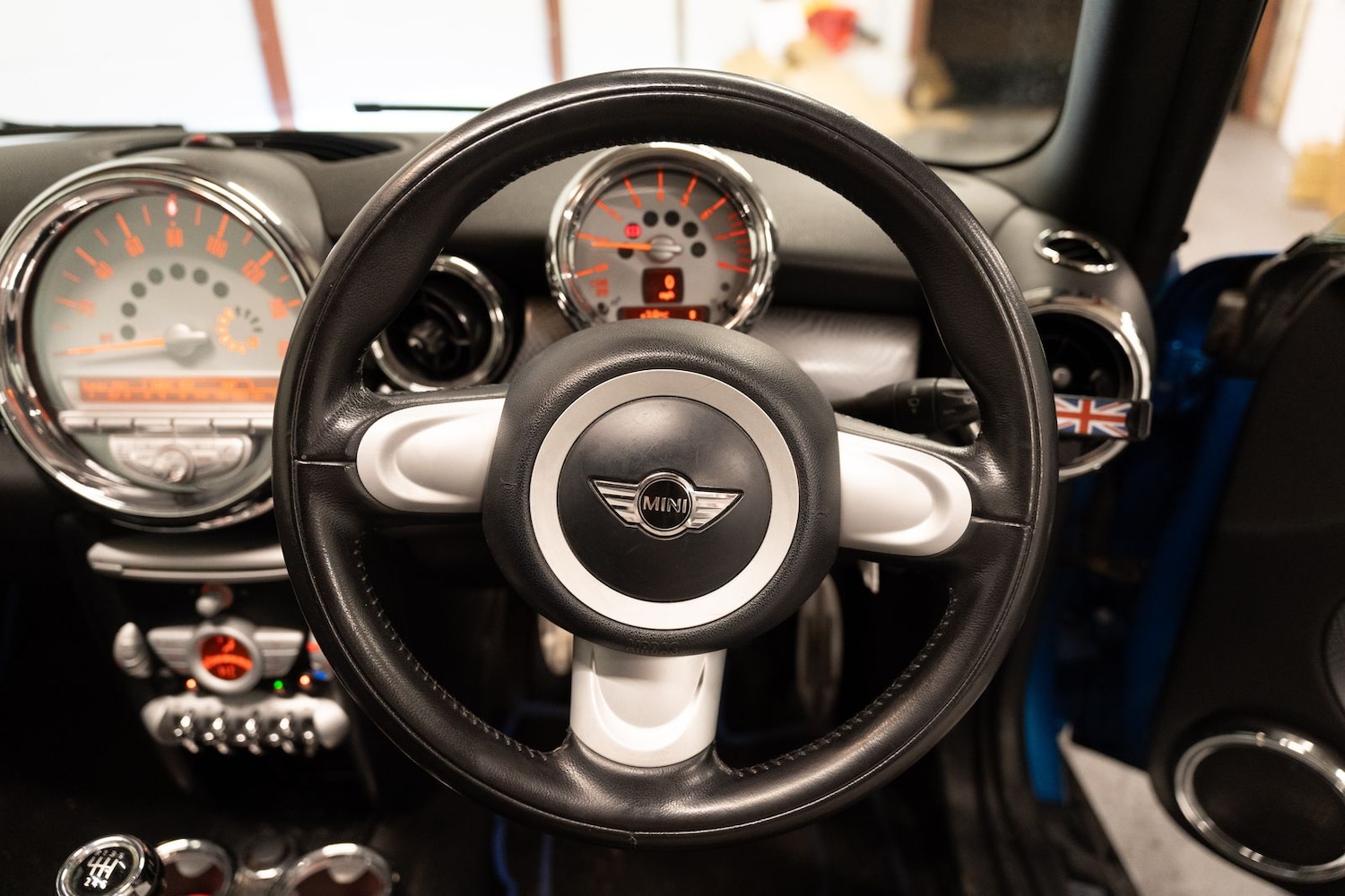 Used MINI Convertible 2010 for sale - 76635914: Photo 25