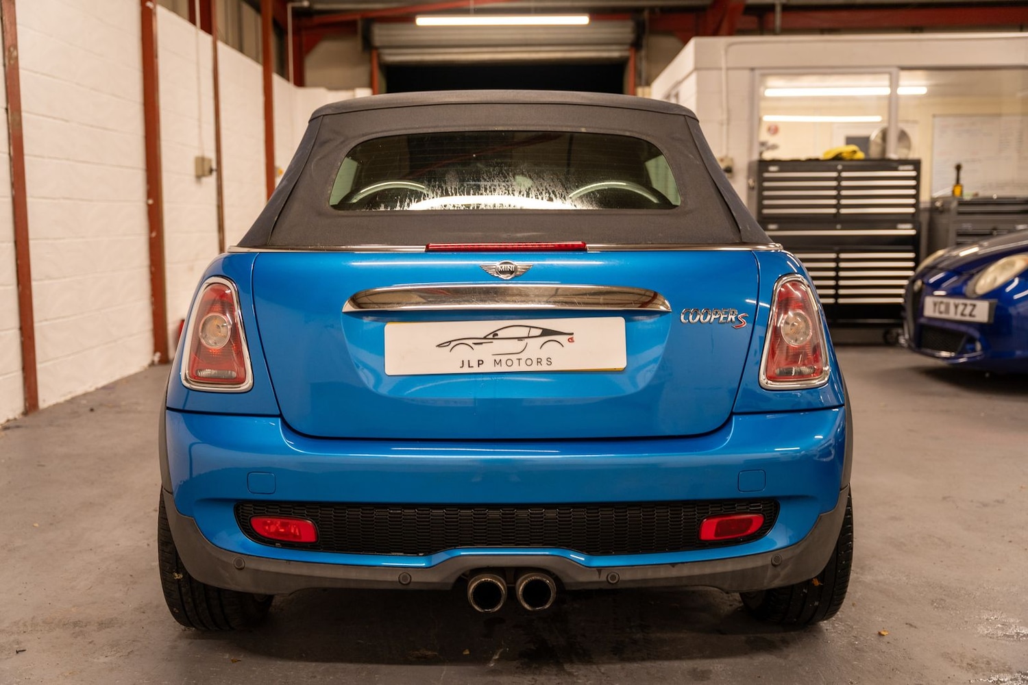 Used MINI Convertible 2010 for sale - 76635914: Photo 6