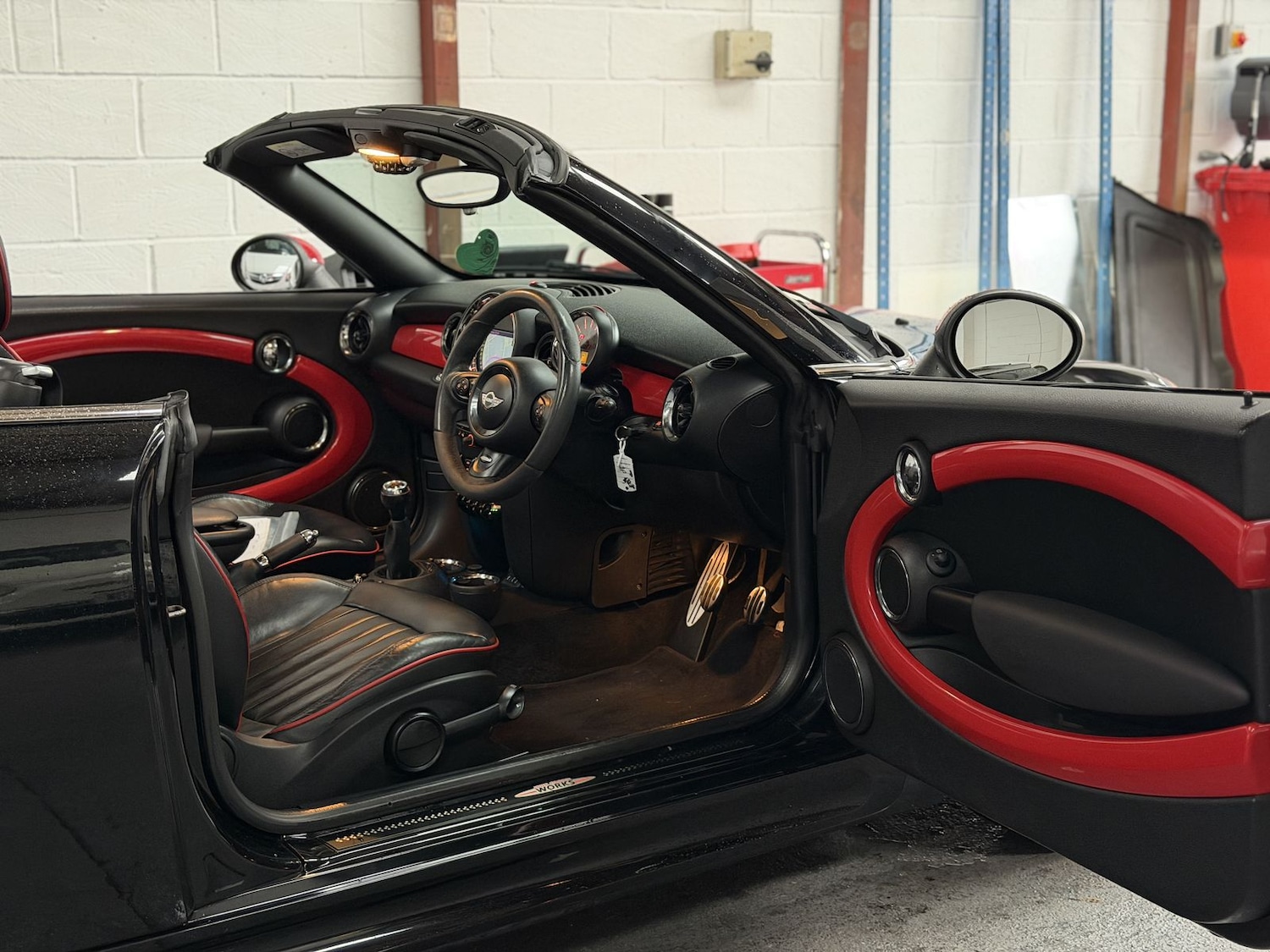 Used MINI Roadster 2015 for sale - 77183336: Photo 8